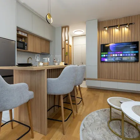 Balkan Square Gold Dorotea-centar *