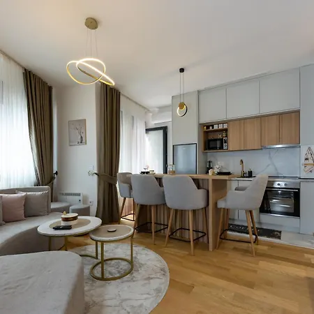 Balkan Square Gold Dorotea-centar Zlatibor