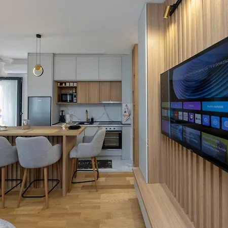 Balkan Square Gold Dorotea-centar Apartment *