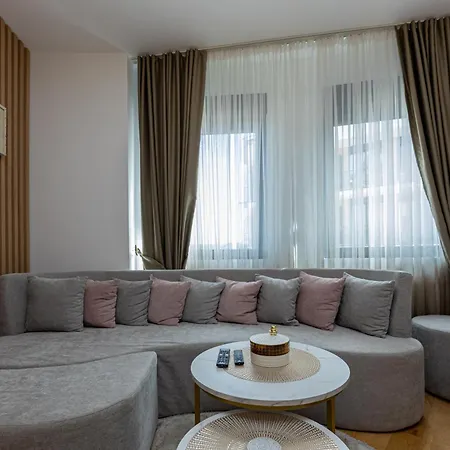 Balkan Square Gold Dorotea-centar *