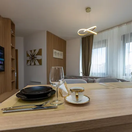 Apartment Balkan Square Gold Dorotea-centar *
