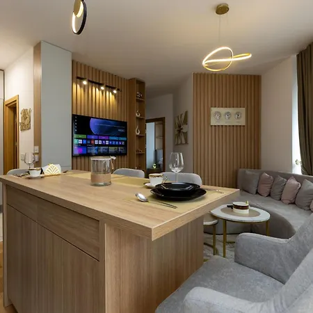 Balkan Square Gold Dorotea-centar *