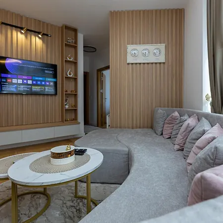 Apartment Balkan Square Gold Dorotea-centar *