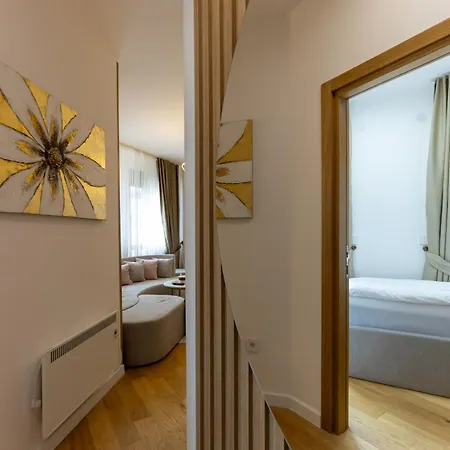 Apartment Balkan Square Gold Dorotea-centar