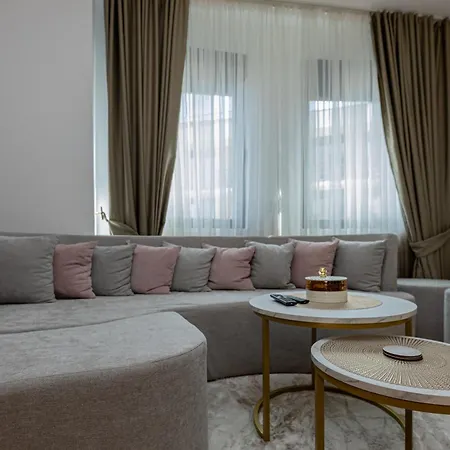 Balkan Square Gold Dorotea-centar Apartment