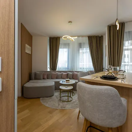 Balkan Square Gold Dorotea-centar *