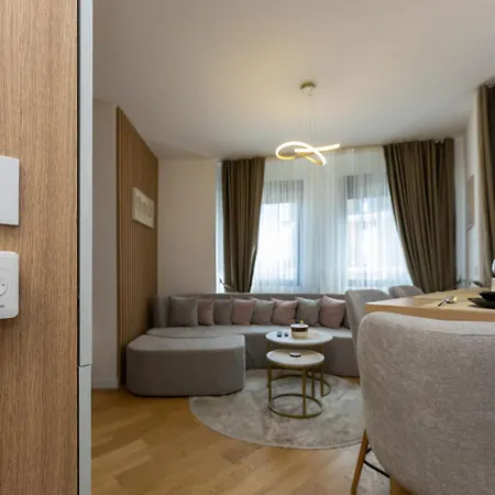 Balkan Square Gold Dorotea-centar Apartment