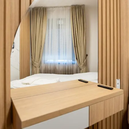 Balkan Square Gold Dorotea-centar Apartment