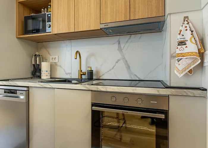 Balkan Square Gold Dorotea-centar