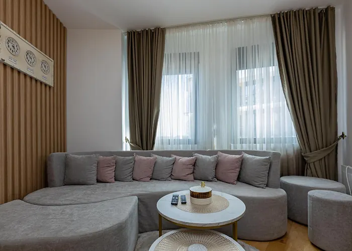 Balkan Square Gold Dorotea-centar *