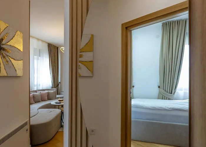 Apartment Balkan Square Gold Dorotea-centar